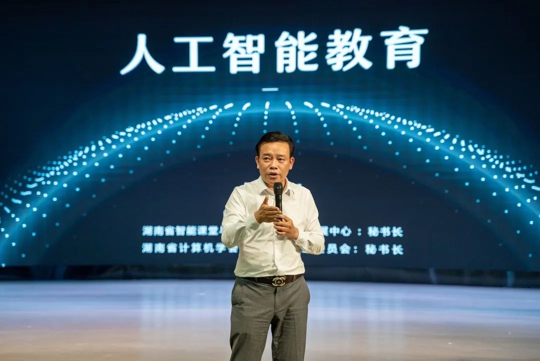 微信图片_20250528165212_副本.jpg